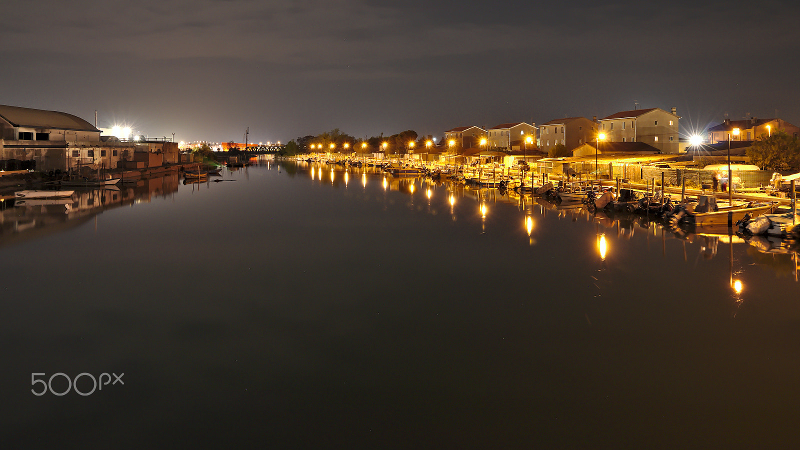 Canon EOS 70D sample photo. Light on the water photography