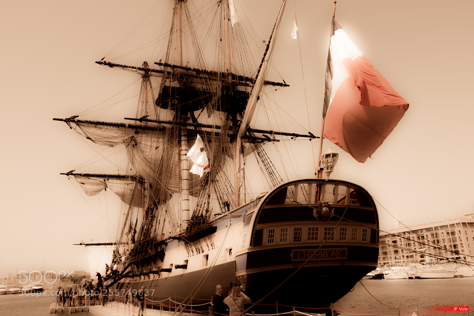 Canon EOS 760D (EOS Rebel T6s / EOS 8000D) sample photo. L'hermione photography