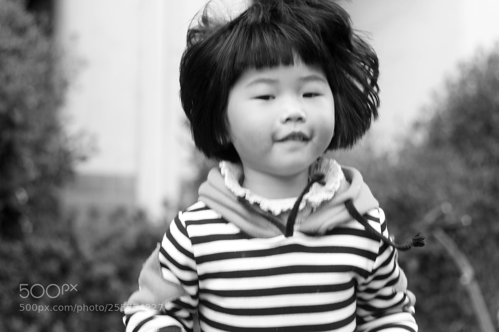Canon EOS 600D (Rebel EOS T3i / EOS Kiss X5) sample photo. Flying hair photography
