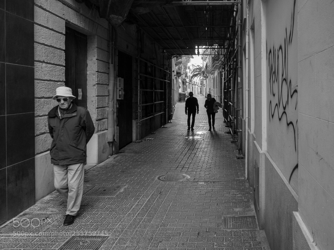 Panasonic Lumix DMC-GX8 sample photo. Calle de san bartomeu photography