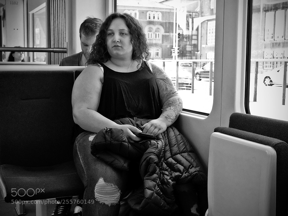 Fujifilm X-Pro2 sample photo. Light rail passenger 2 photography