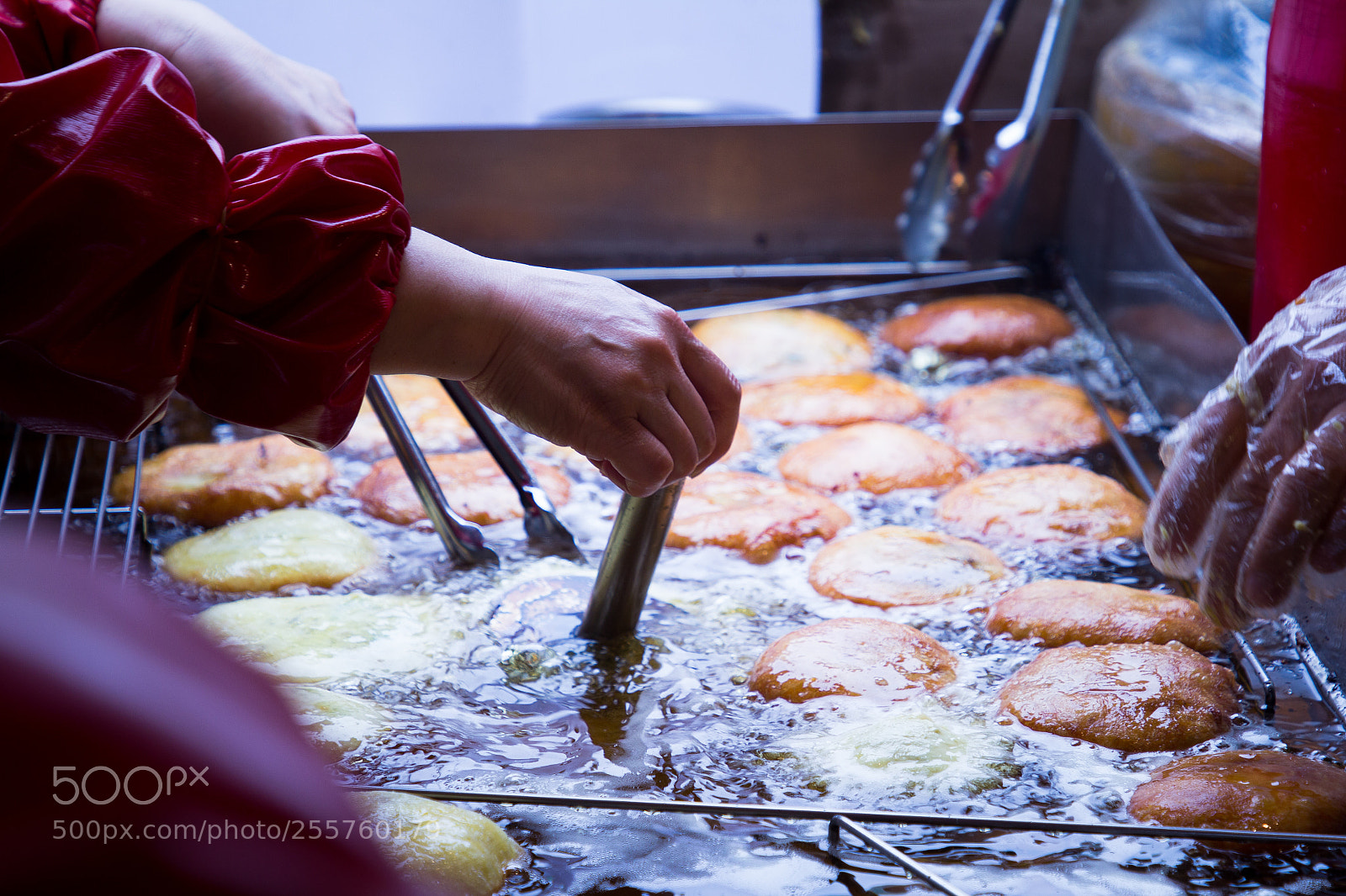 Canon EOS 60D sample photo. Oil pan cake photography