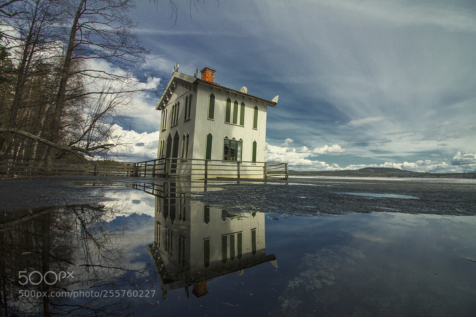 Canon EOS 7D sample photo. Small lake house photography