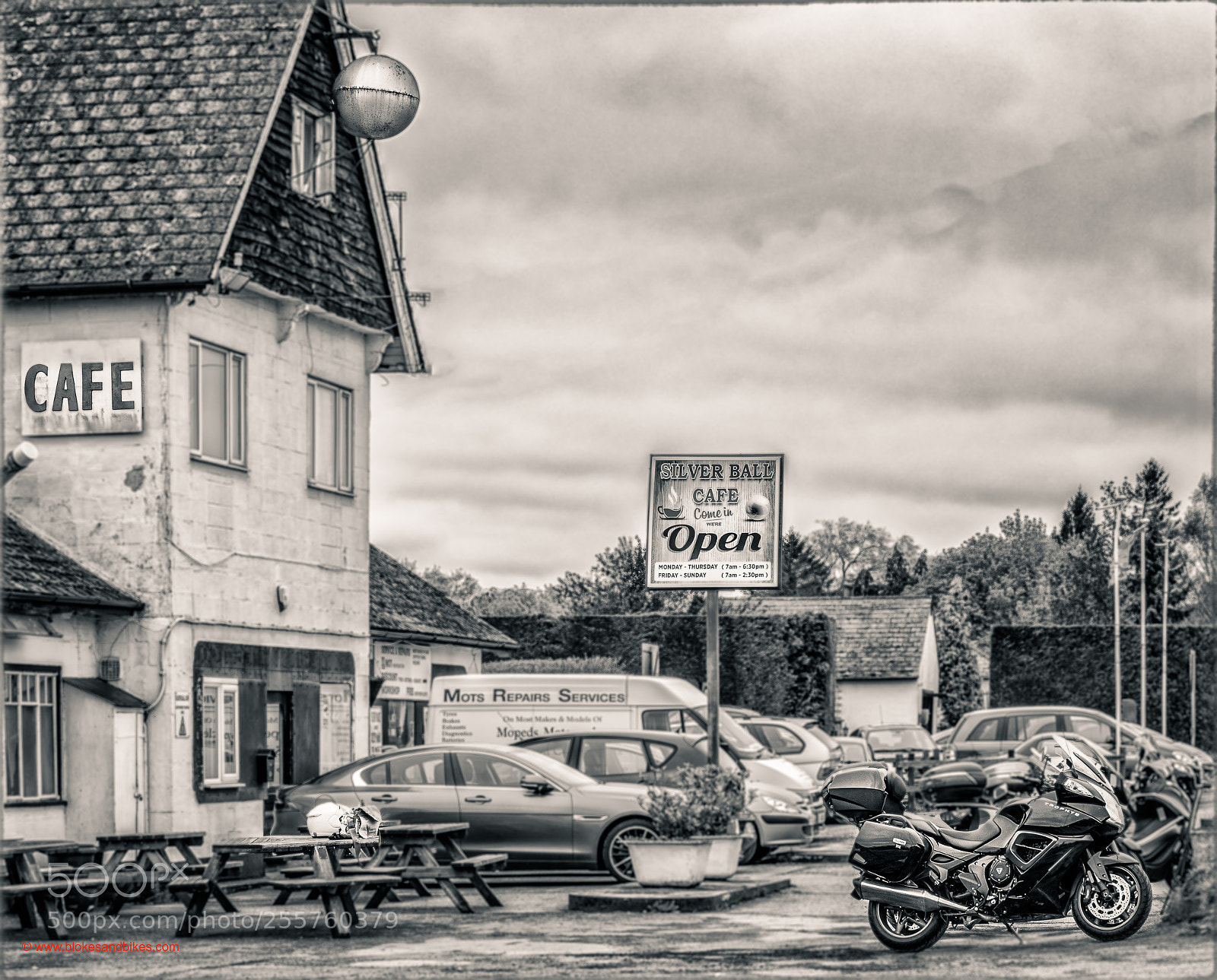 Olympus OM-D E-M1 Mark II sample photo. Triumph at the siver photography