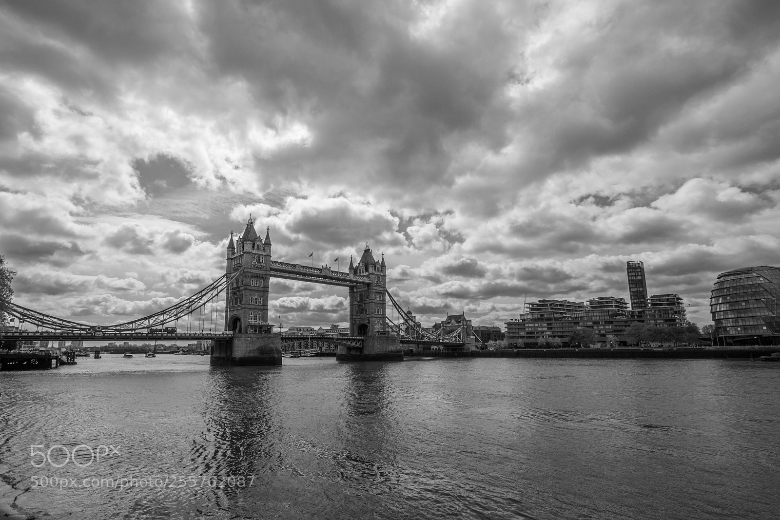 Nikon D7200 sample photo. Tower bridge in spring photography