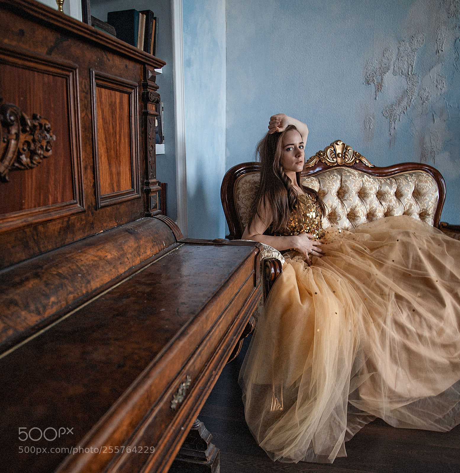 Canon EOS 5D Mark II sample photo. Piano photography