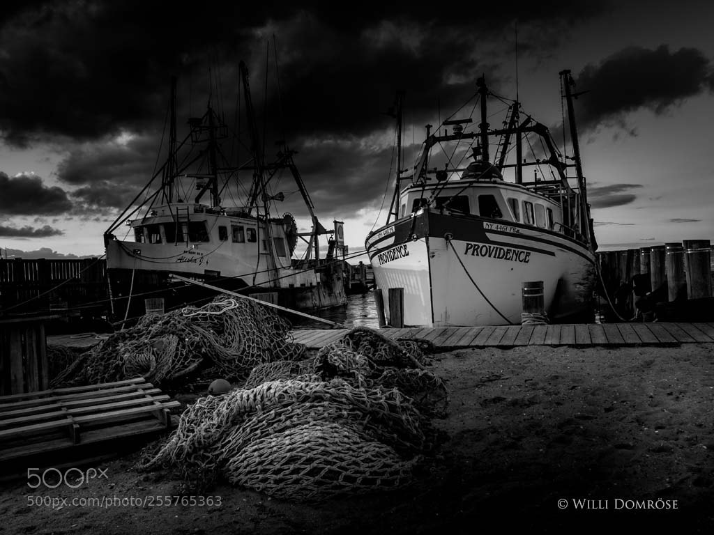 Olympus OM-D E-M1 sample photo. Harbor scene photography