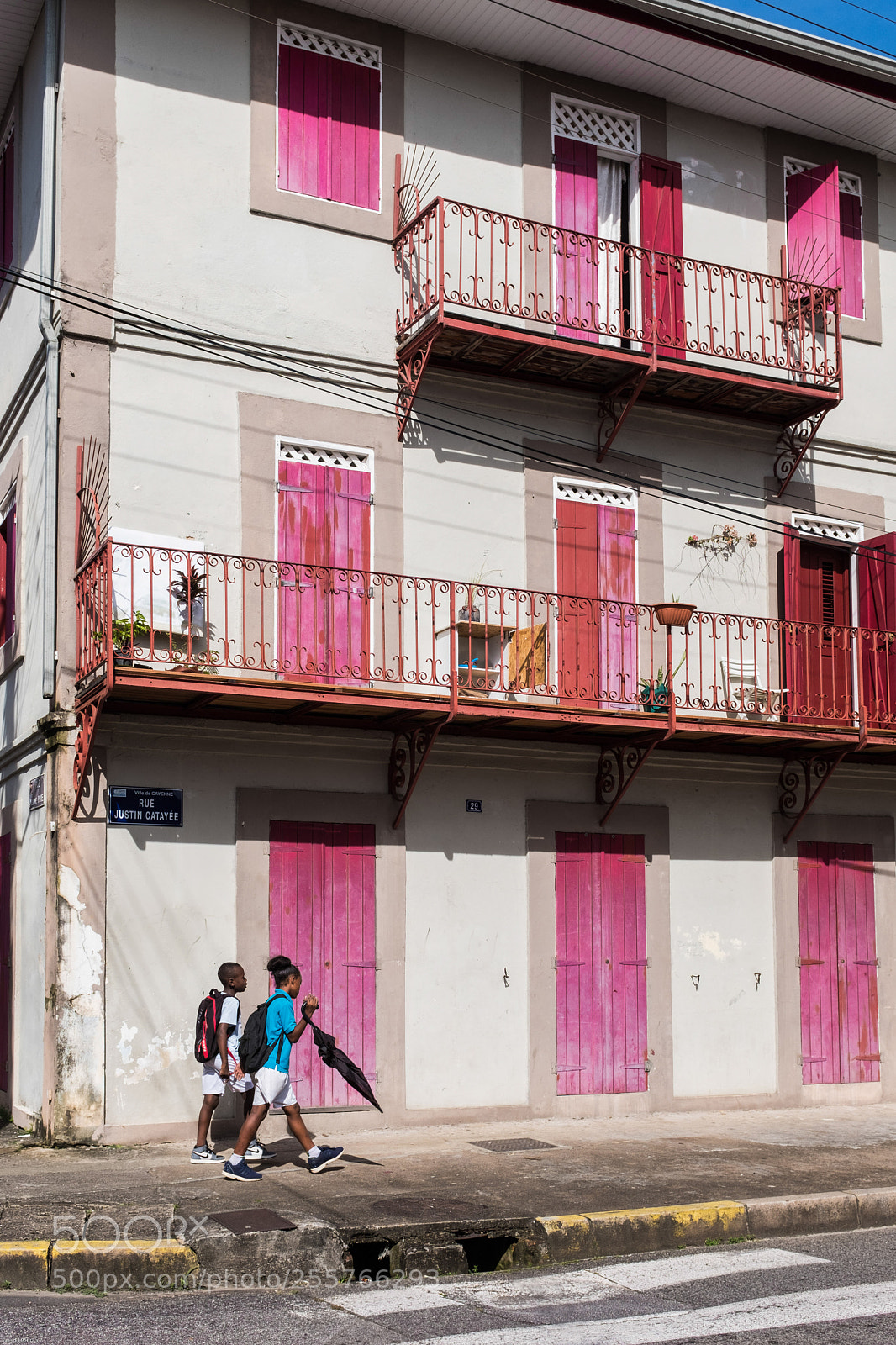 Fujifilm X100F sample photo. Cayenne street 1.jpg photography