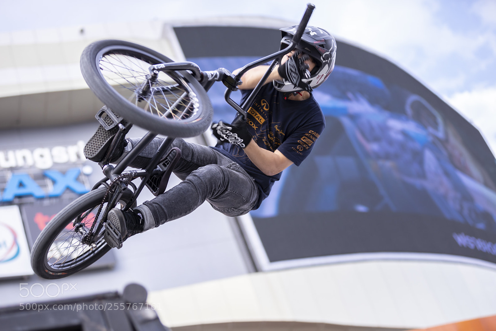 Canon EOS 5D Mark IV sample photo. Bmx biker photography