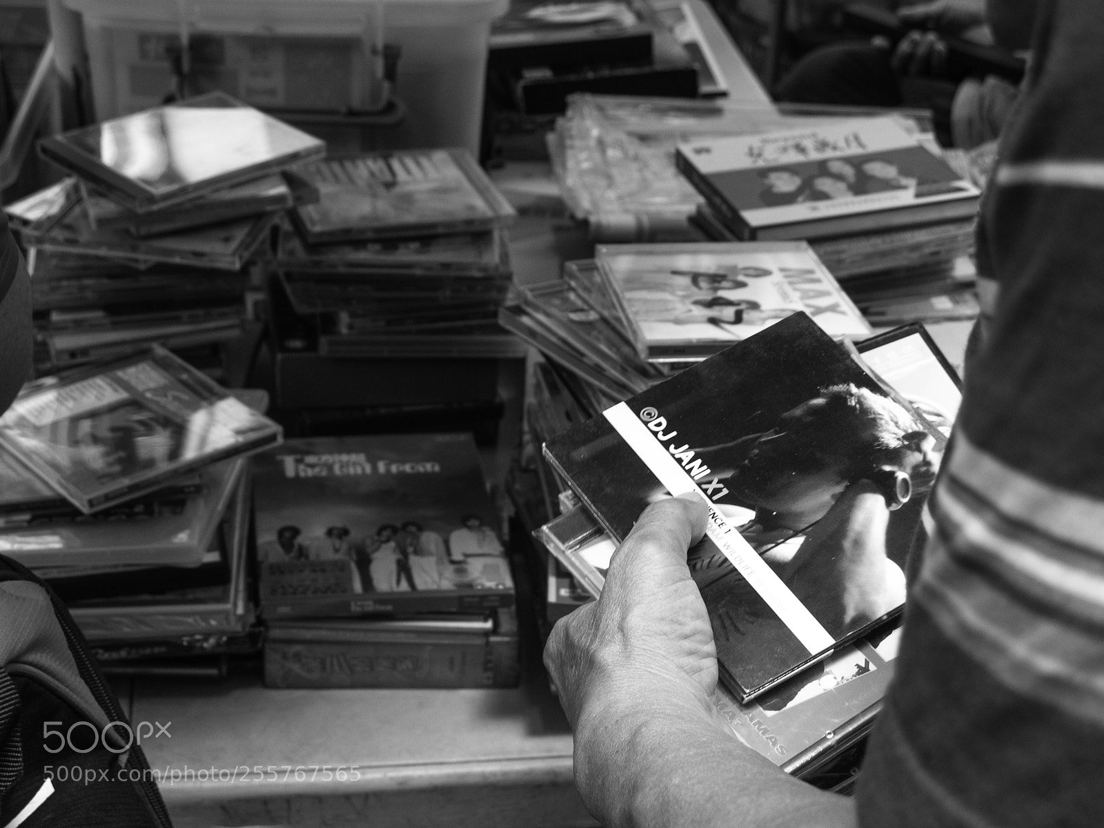 Canon PowerShot G16 sample photo. Vendor store at chinatown photography