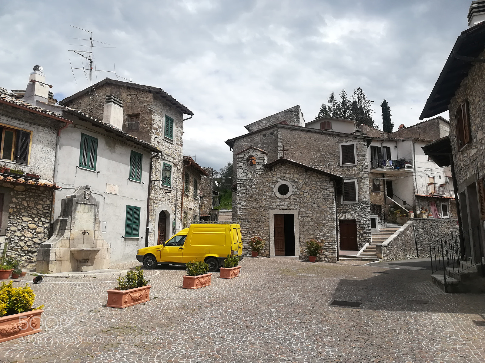 HUAWEI PRA-LX1 sample photo. Yellow van photography
