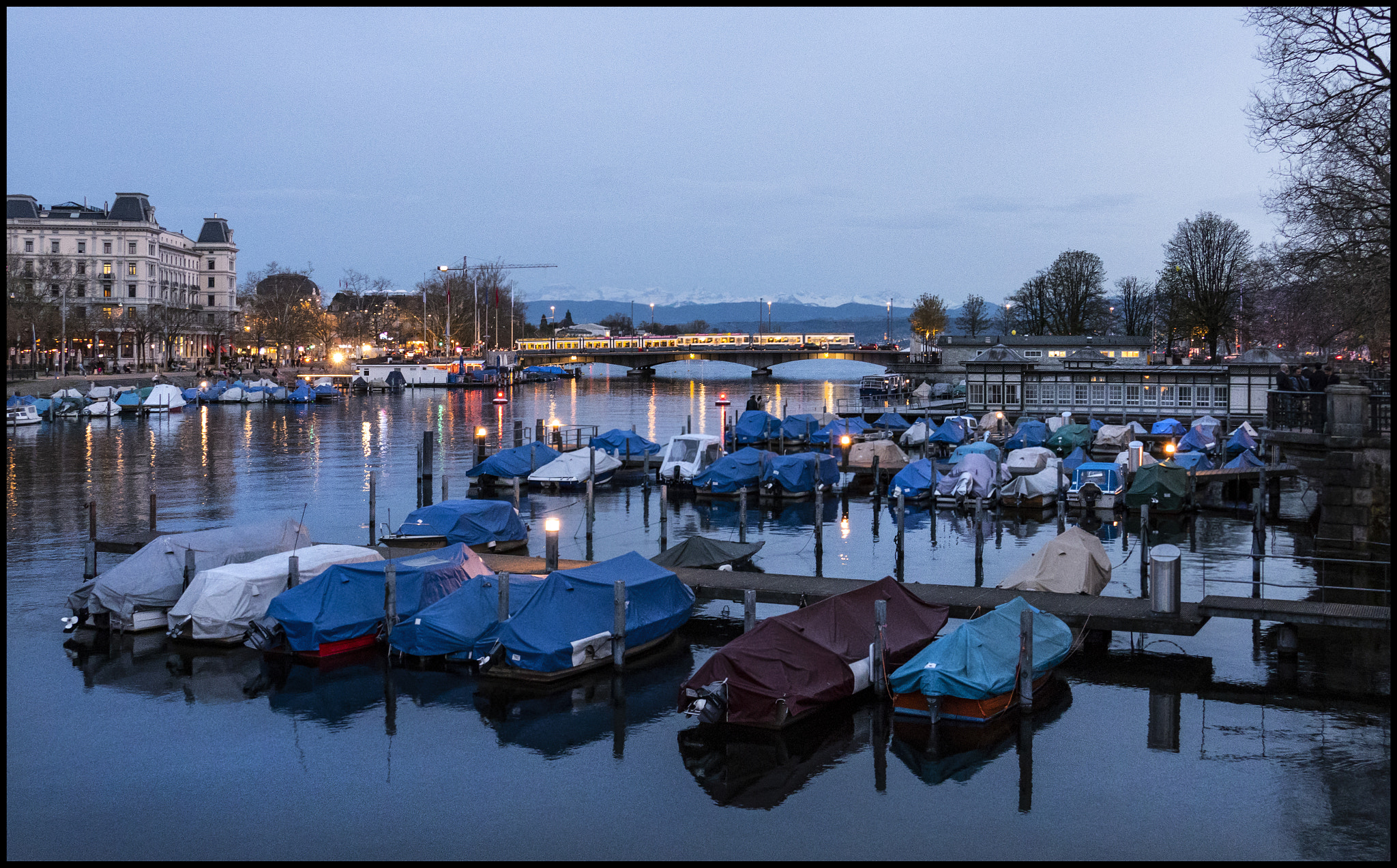 Leica V-Lux (Typ 114) sample photo. A tranquil zurich evening...... photography