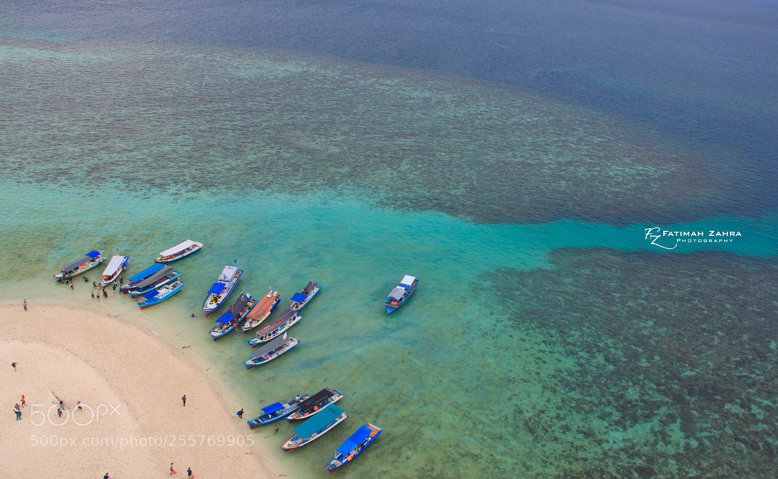 Canon EOS 60D sample photo. Boat parking lot photography