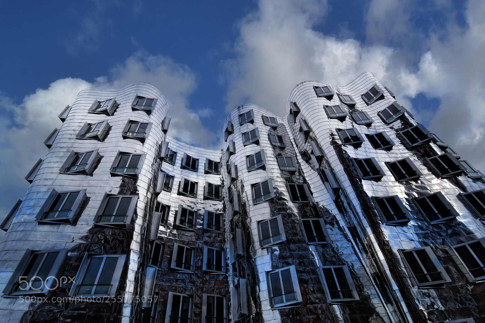 Nikon D7200 sample photo. Frank gehry house photography