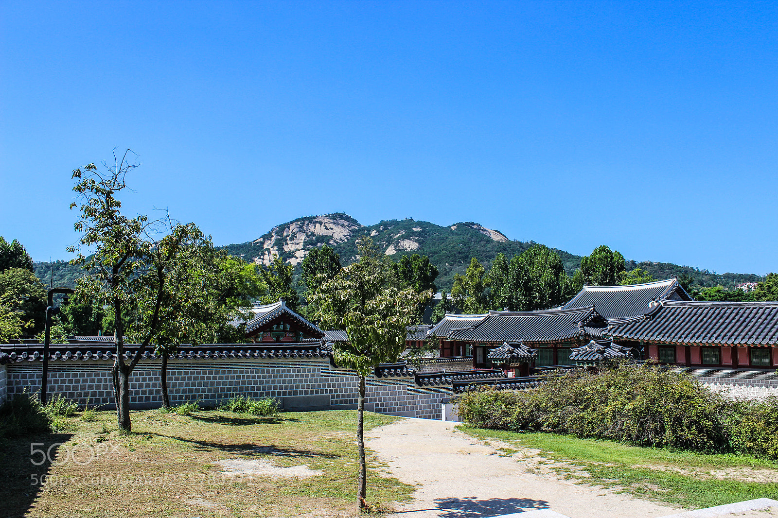 Canon EOS 600D (Rebel EOS T3i / EOS Kiss X5) sample photo. Gyeongbokgung palace's surroundings photography