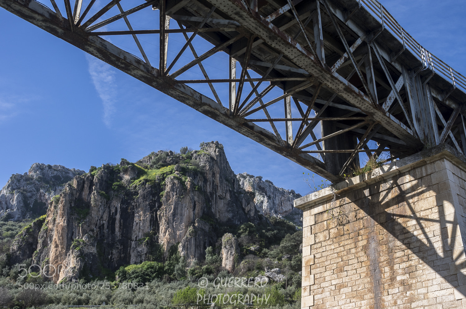 Pentax K-3 II sample photo. Puente de hierro photography