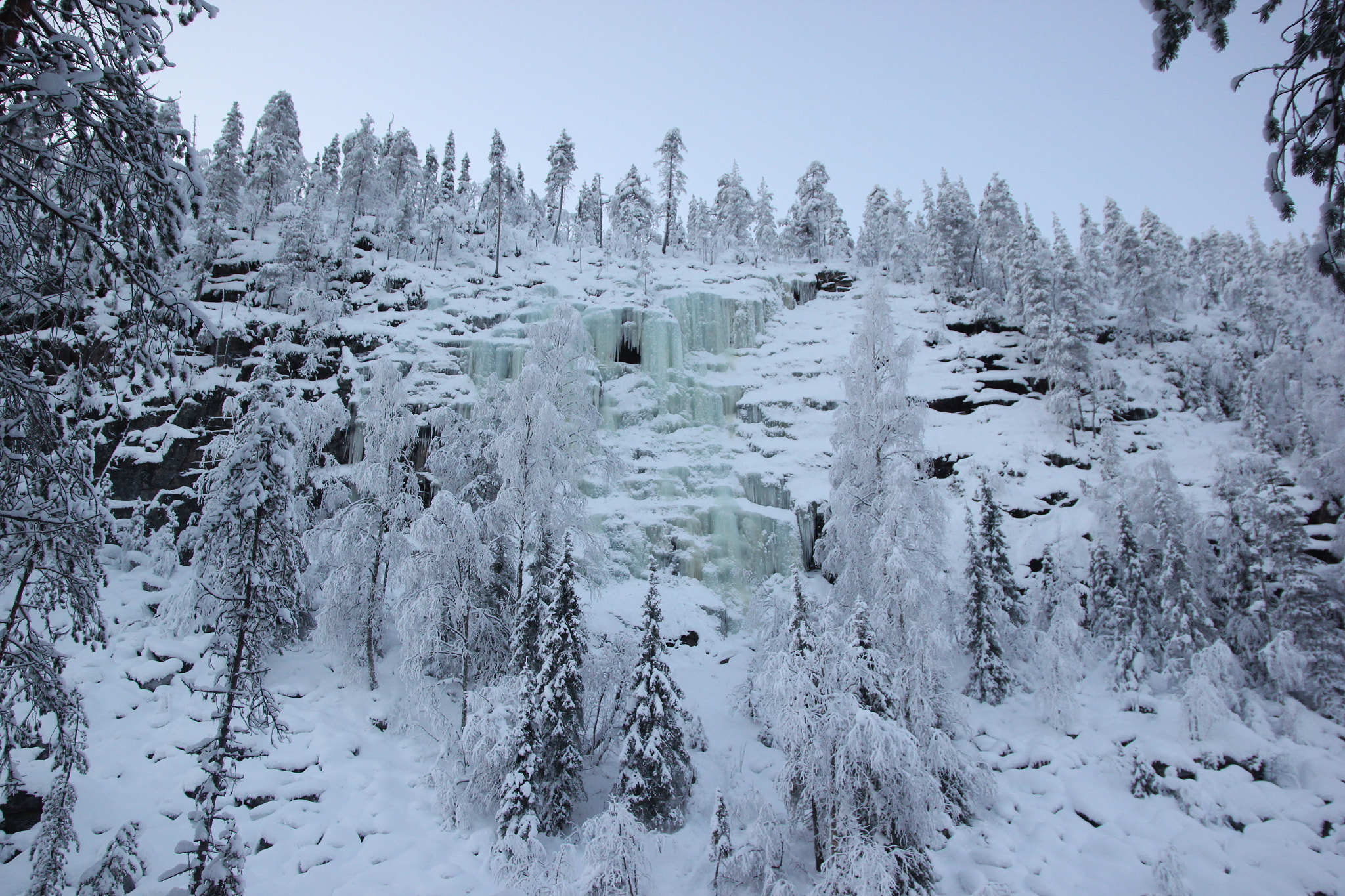 Canon EOS 550D (EOS Rebel T2i / EOS Kiss X4) + Sigma 17-70mm F2.8-4 DC Macro OS HSM sample photo. Stunning beauty of frozen water falls..... photography