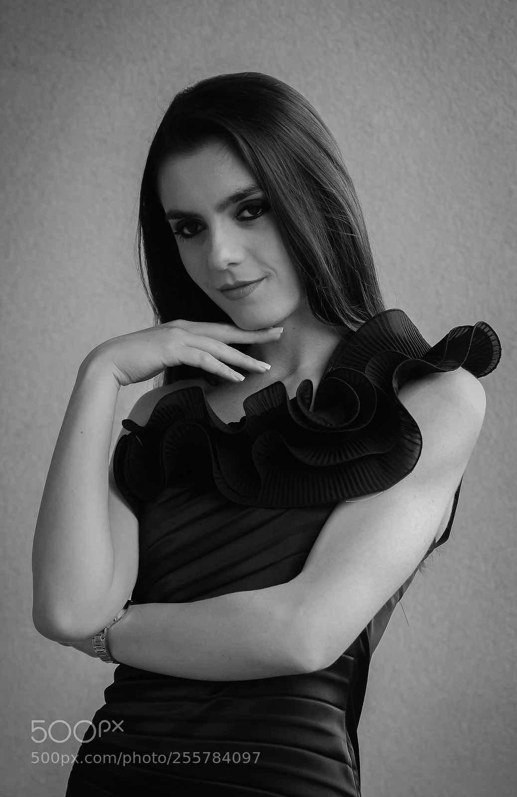 Canon EOS 700D (EOS Rebel T5i / EOS Kiss X7i) sample photo. Posing photography