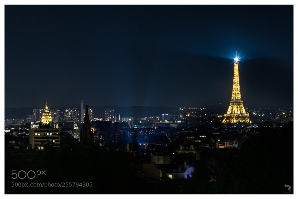 Canon EOS 7D Mark II sample photo. Eiffel tower & louvre lights ?? photography