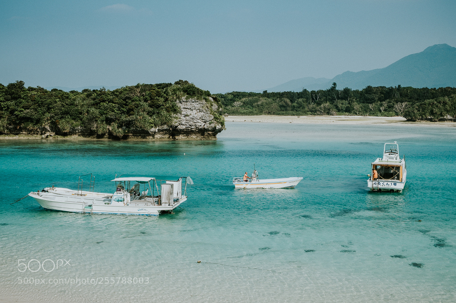 Fujifilm X-T2 sample photo. Ships of kabira bay photography
