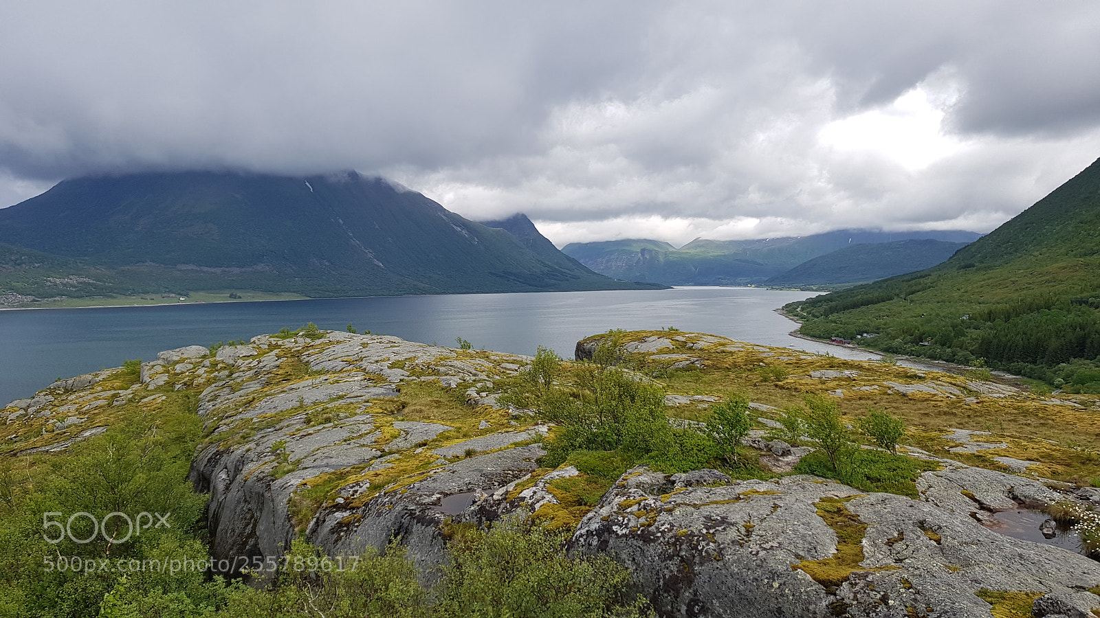 Samsung Galaxy S8+ sample photo. Norwey,  lurØy photography