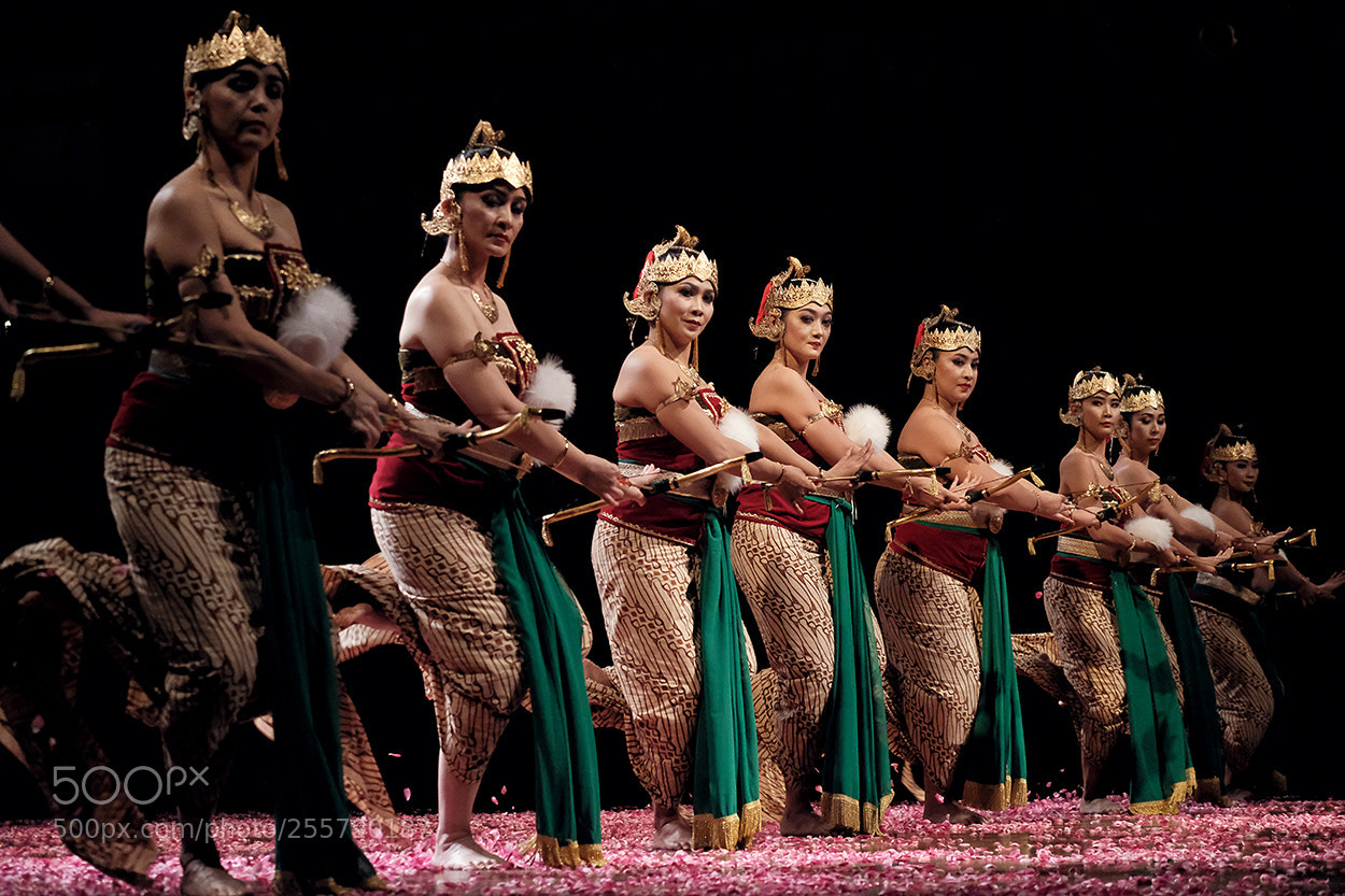 Fujifilm X-T20 sample photo. Dance bedoyo kirono ratu photography