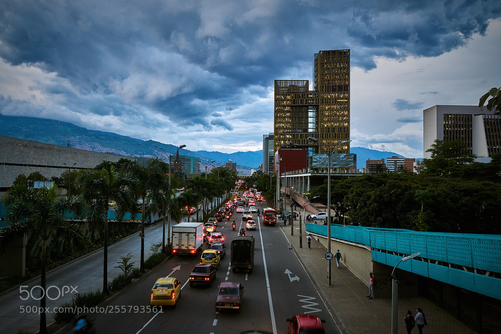 Sony a6000 sample photo. Calle en medellín 2 photography
