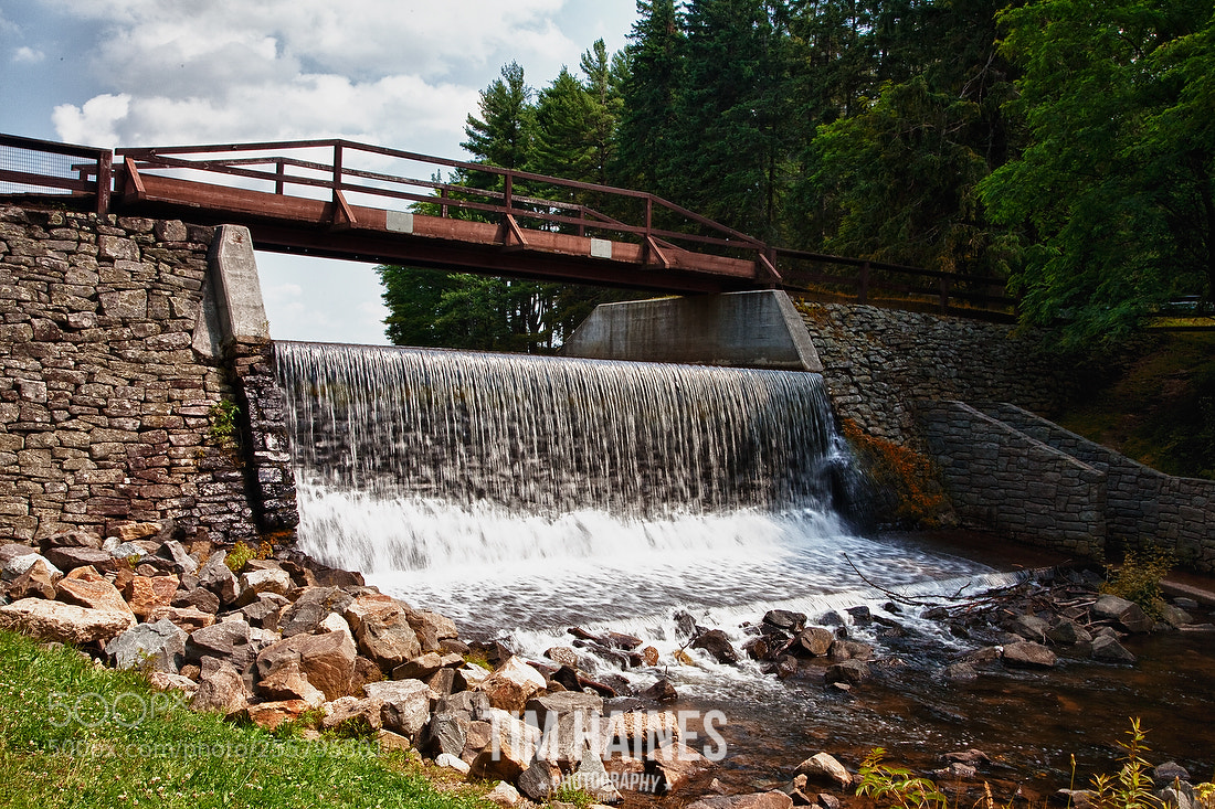 Canon EOS 5D Mark II sample photo. The water falls photography