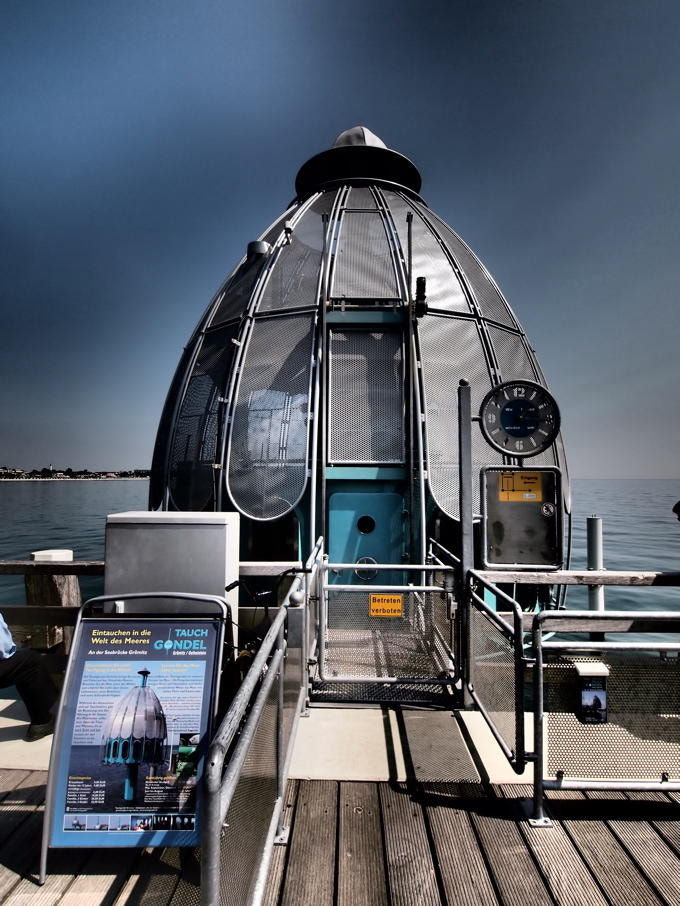Olympus PEN E-PL2 sample photo. Diving capsule baltic sea photography