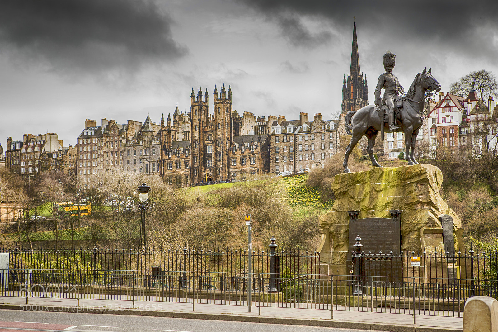Canon EOS 6D Mark II sample photo. Edinburgh photography