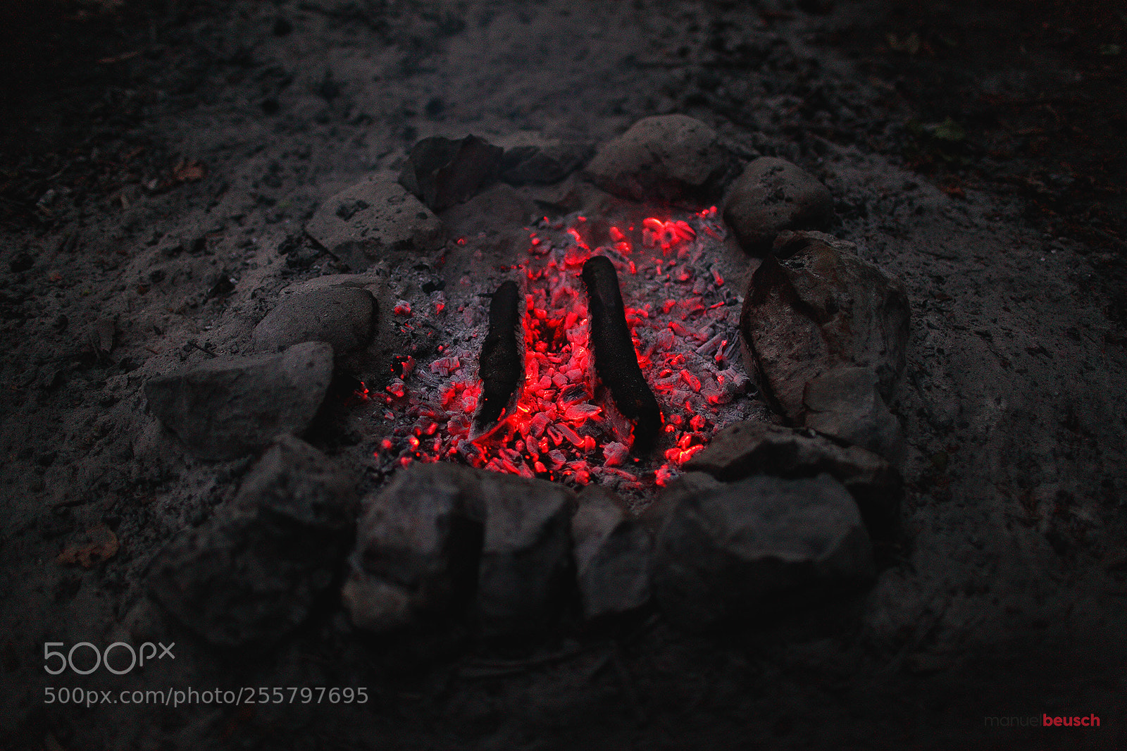 Canon EOS 5D Mark II sample photo. Burned-out photography
