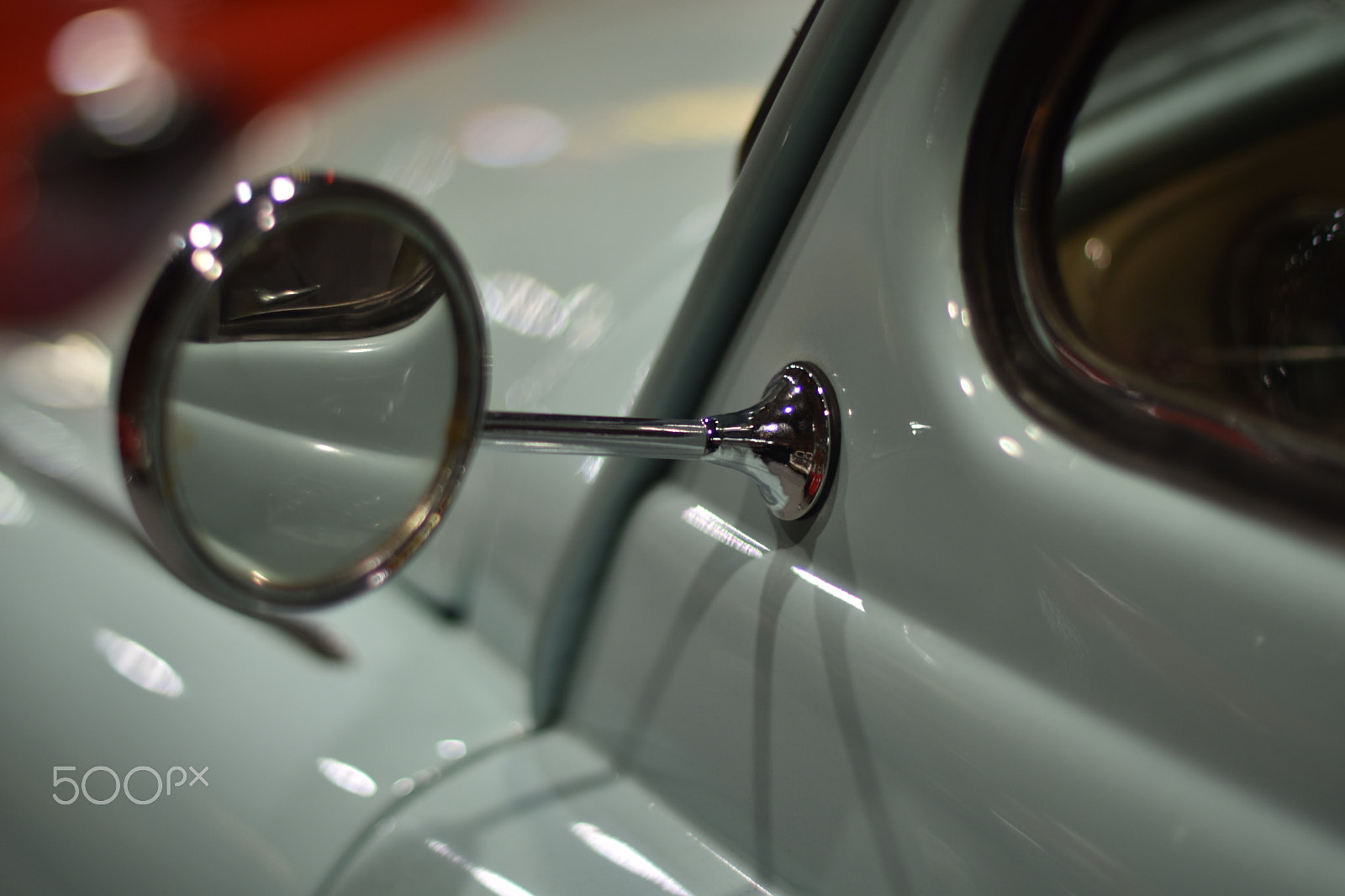 Nikon D5500 + Nikon AF-S Nikkor 50mm F1.4G sample photo. Mirror of a vintage car photography