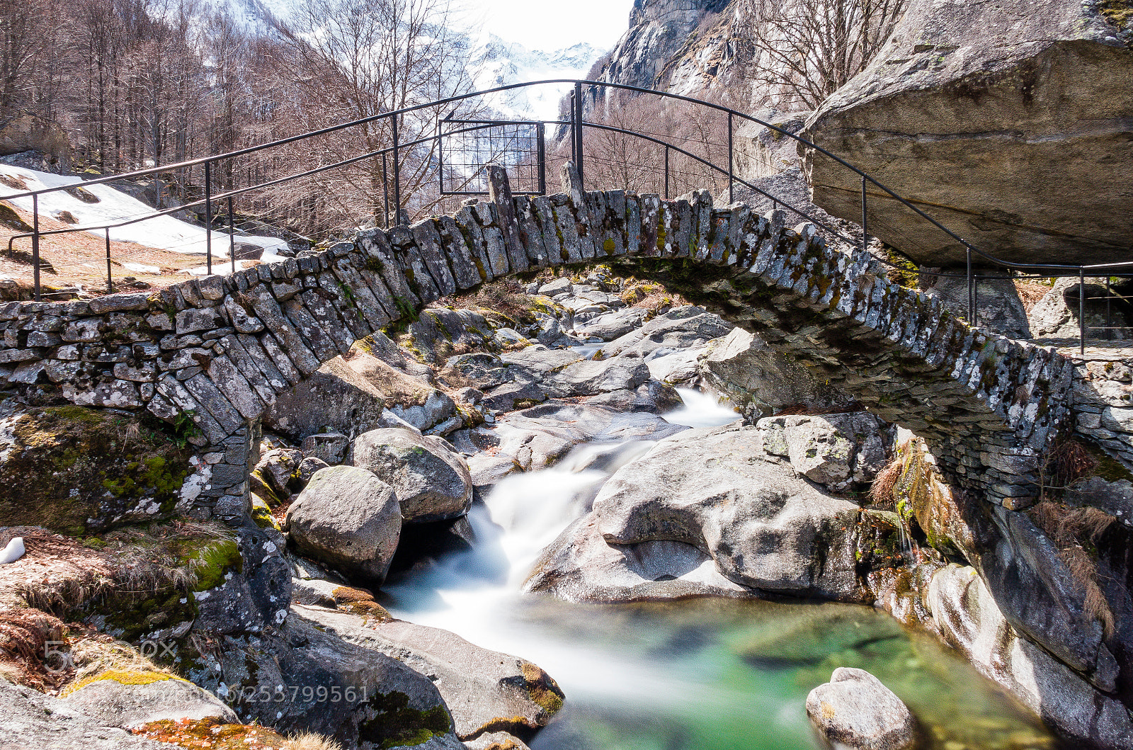 Sony Cyber-shot DSC-RX10 sample photo. Vallemaggia's bridge photography