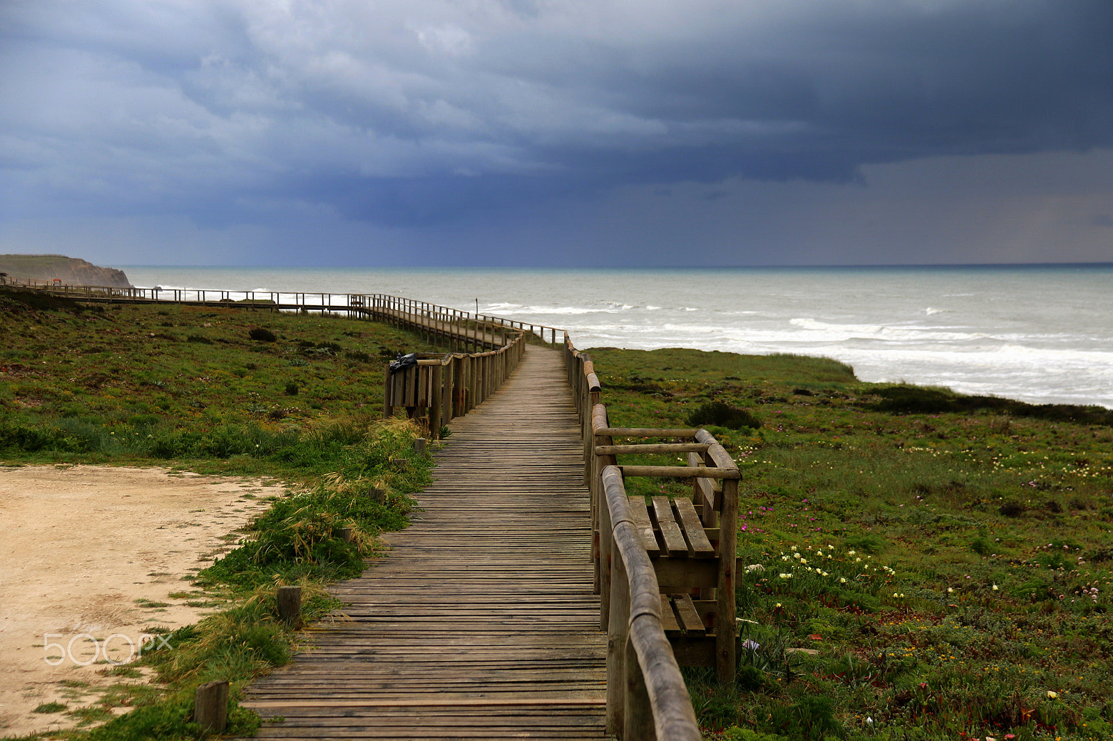 Canon EF-S 18-200mm F3.5-5.6 IS sample photo. Path by the sea photography