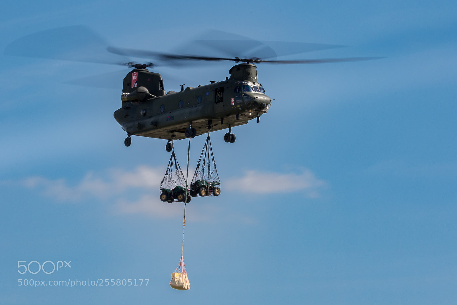 Canon EOS 7D Mark II sample photo. Raf chinook photography