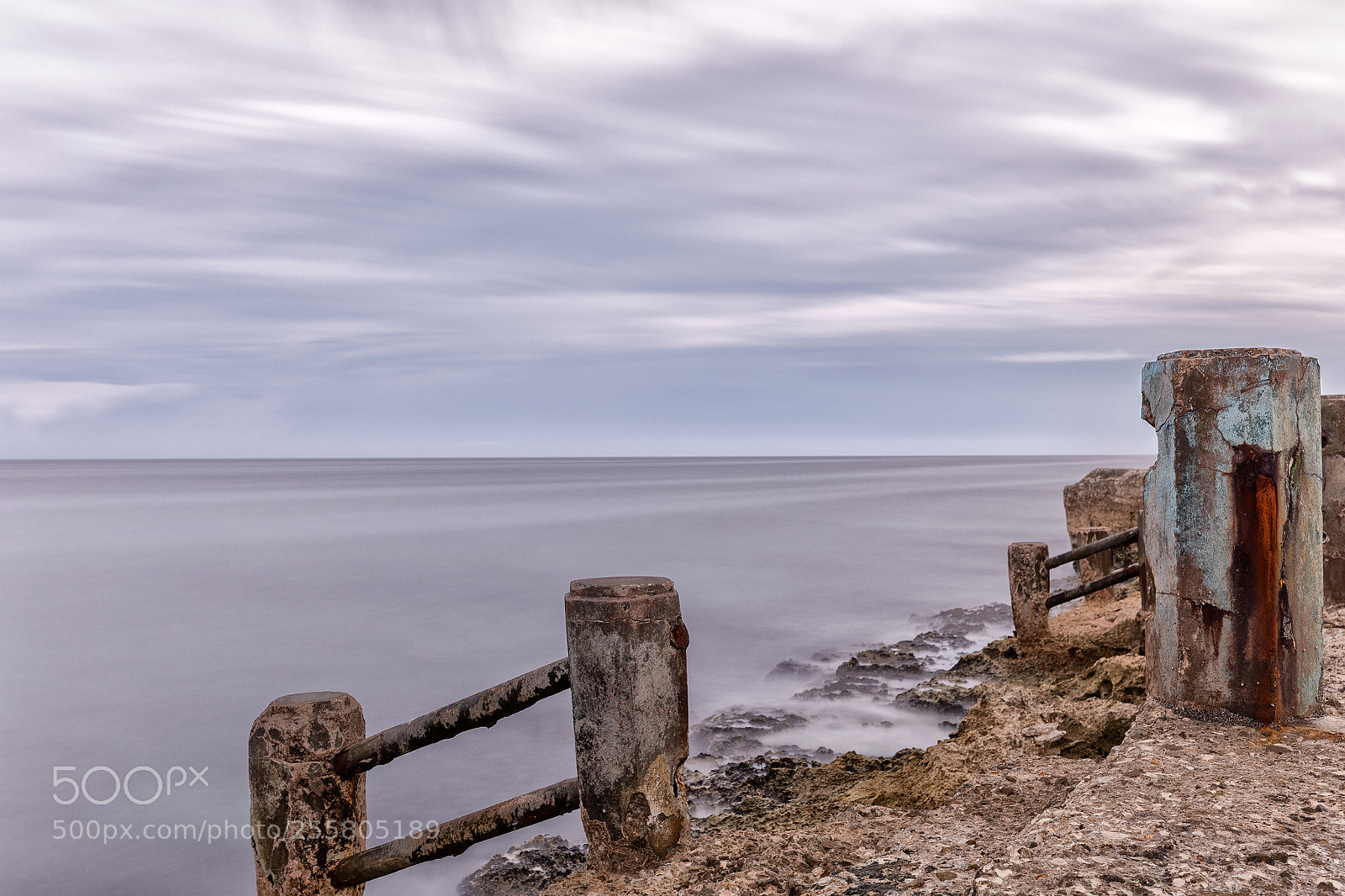 Canon EOS 5D Mark IV sample photo. Seascape at miramar, havana photography