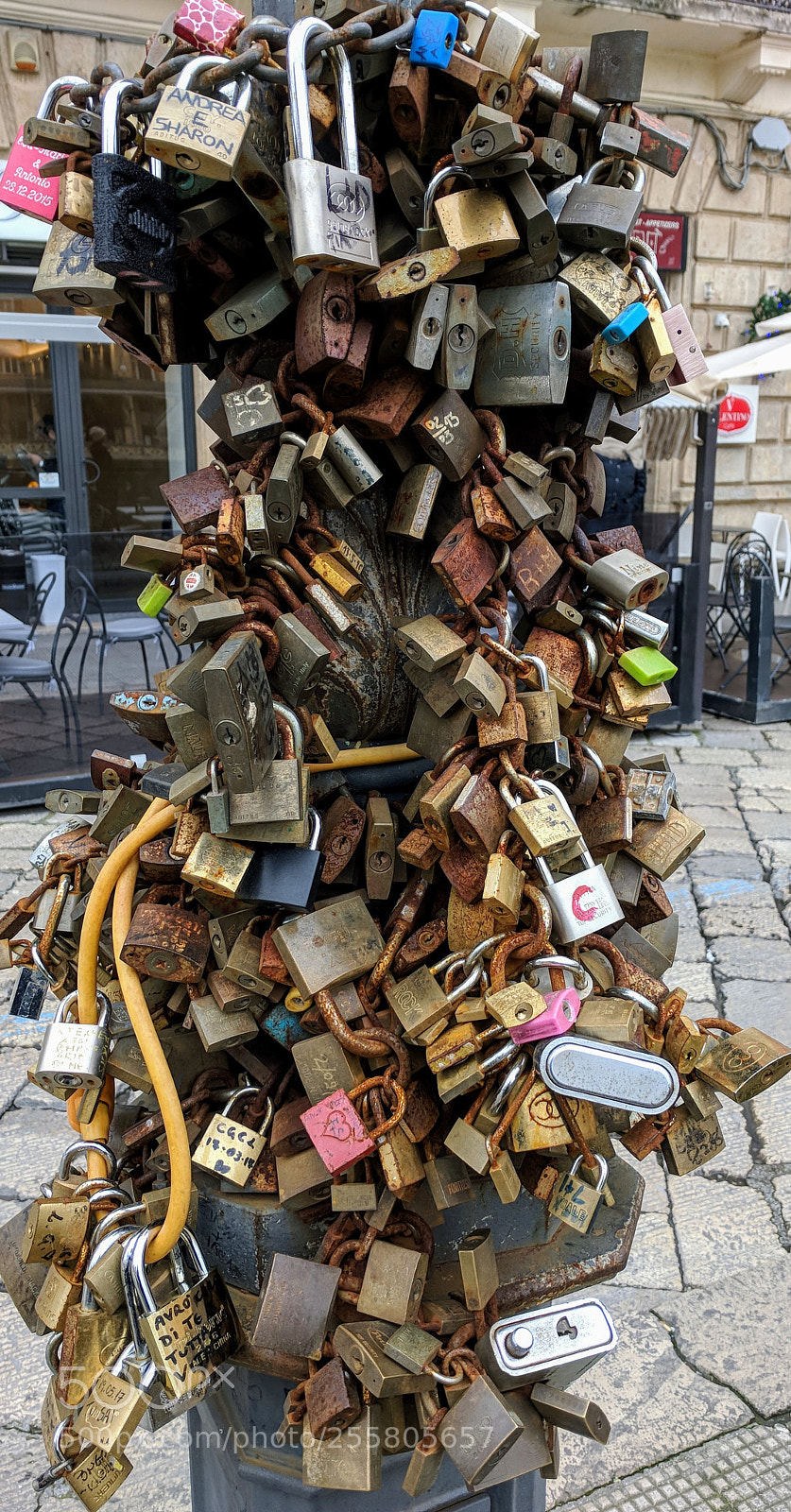 Google Pixel XL sample photo. Locks of love photography