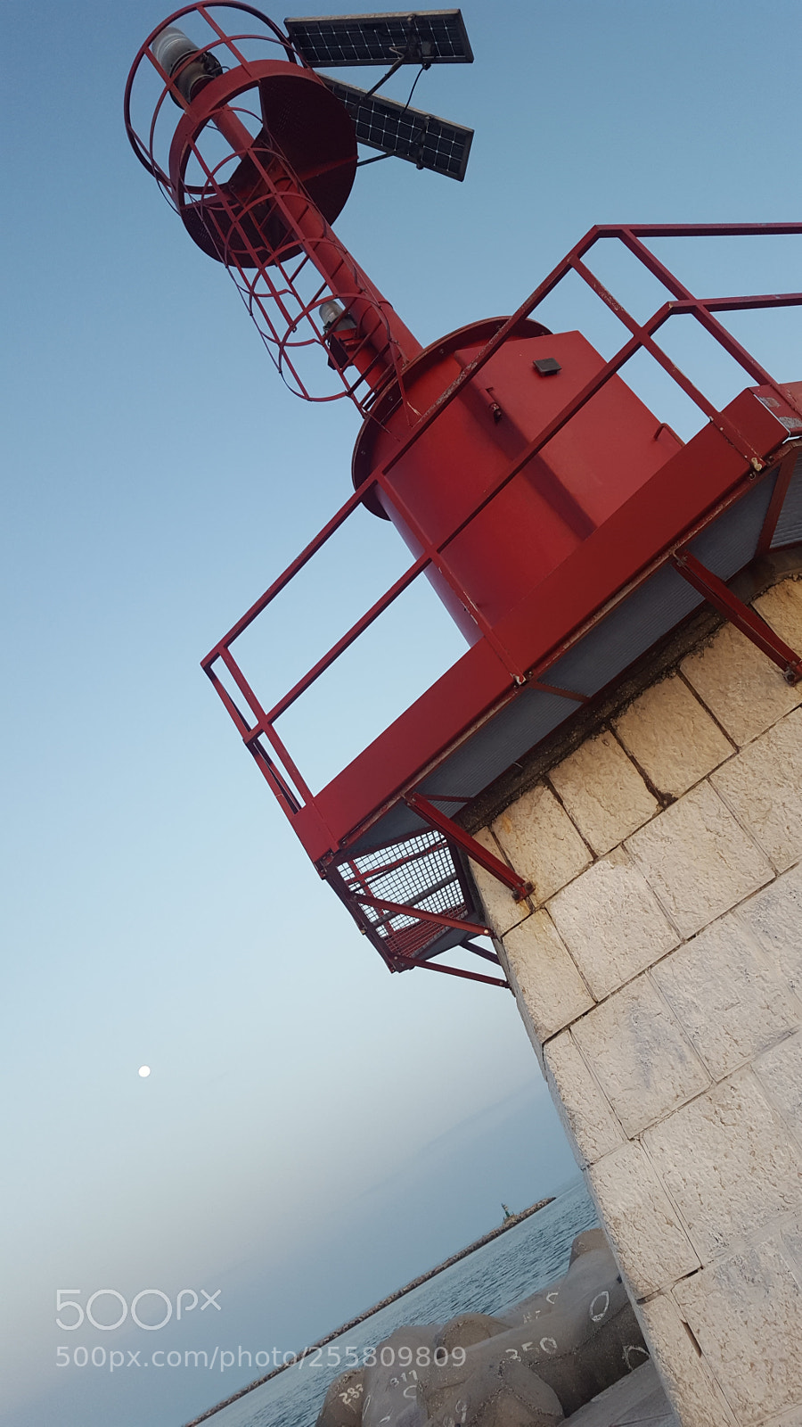 Samsung Galaxy S6 sample photo. Il faro & la luna photography