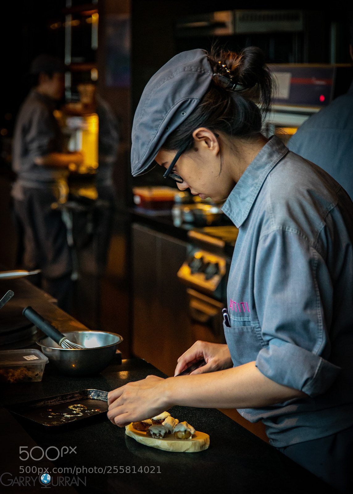Canon EOS 5D Mark IV sample photo. At work | bangkok photography