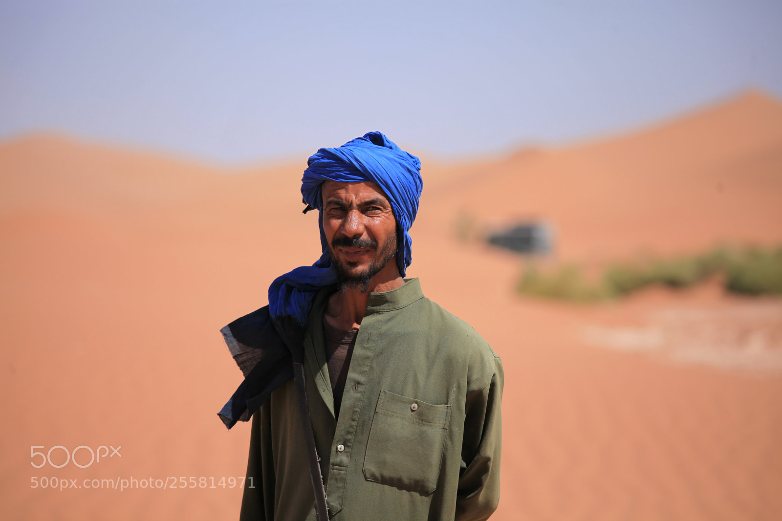 Canon EOS 5D Mark II sample photo. Truck man photography