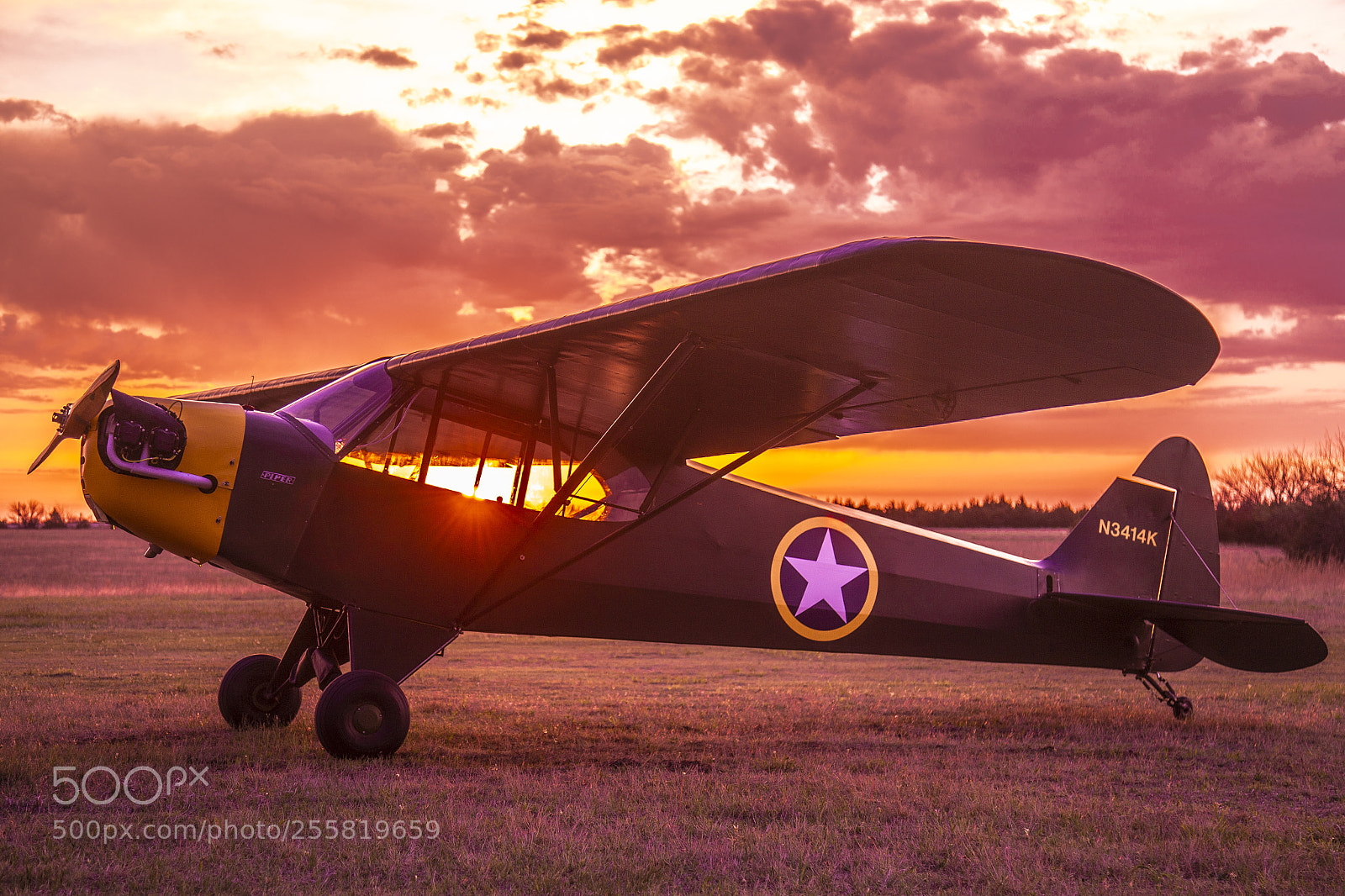 Canon EOS 6D sample photo. Vintage piper cub photography