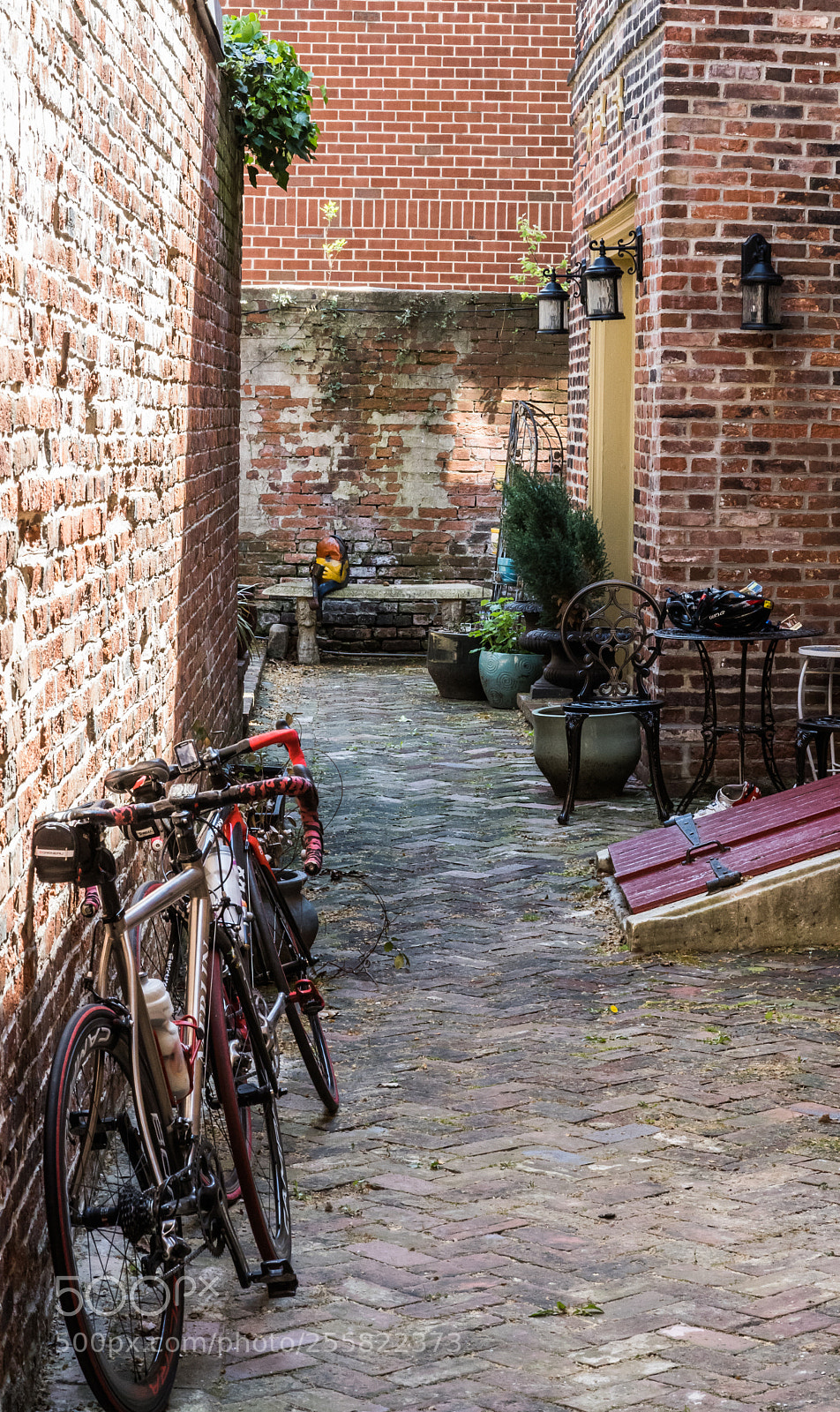 Sony a7 III sample photo. Nostalgic alley photography
