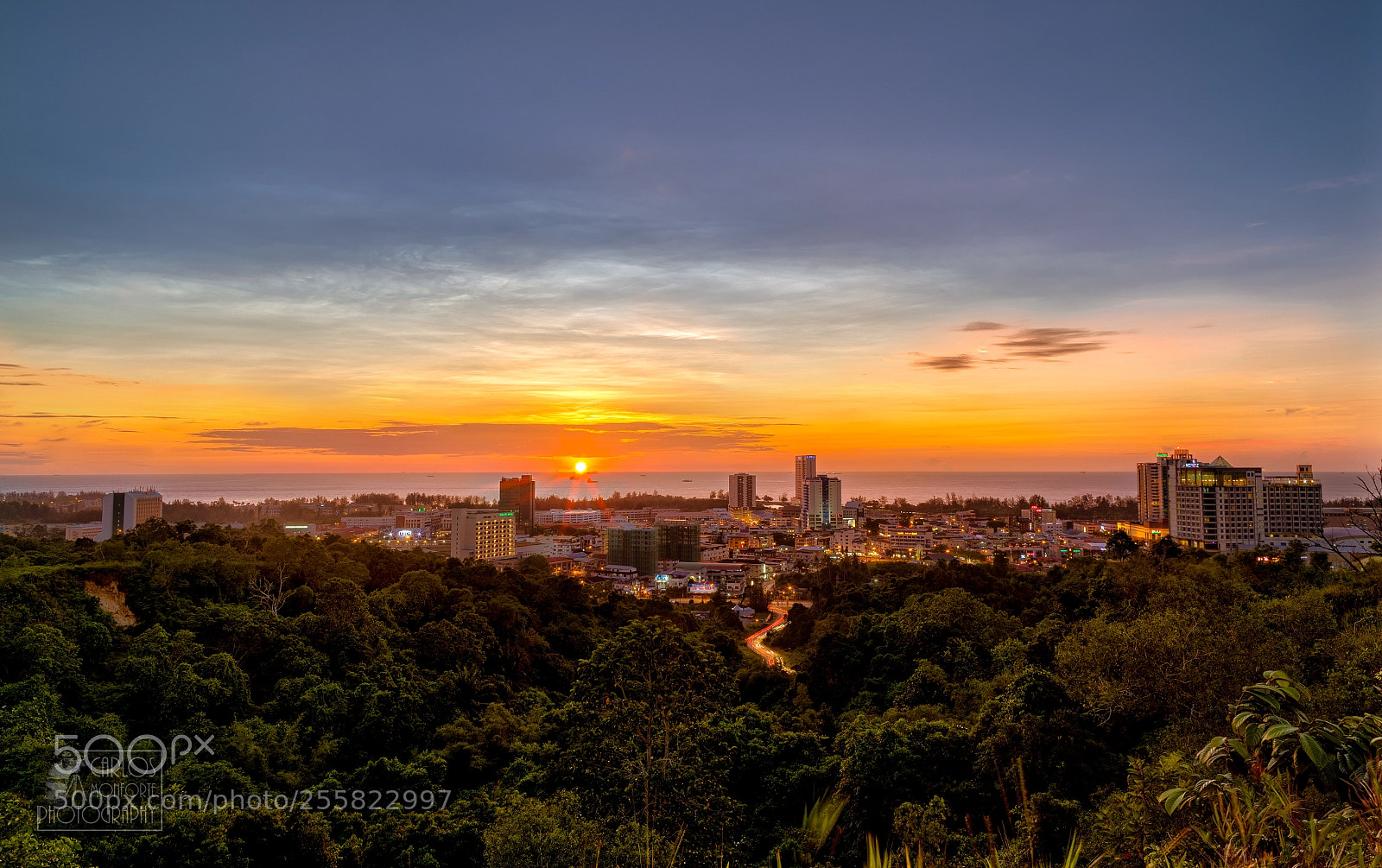 Canon EOS-1D X Mark II sample photo. Sunset photography