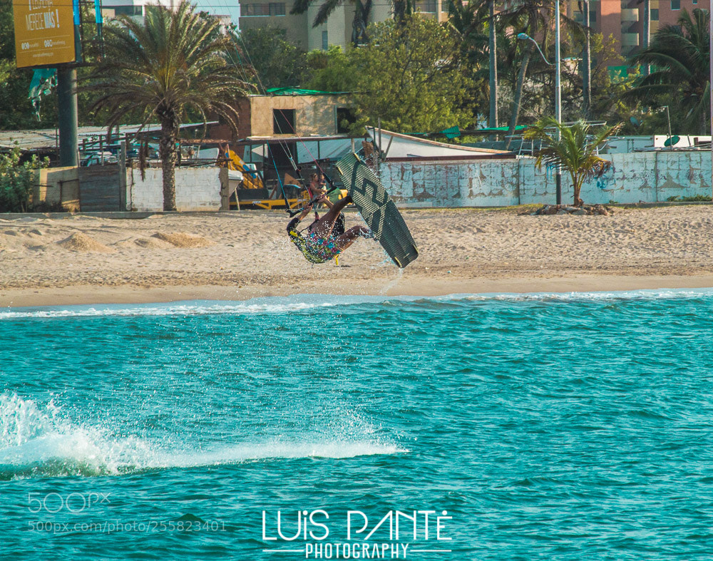 Nikon D3200 sample photo. Zero gravity photography