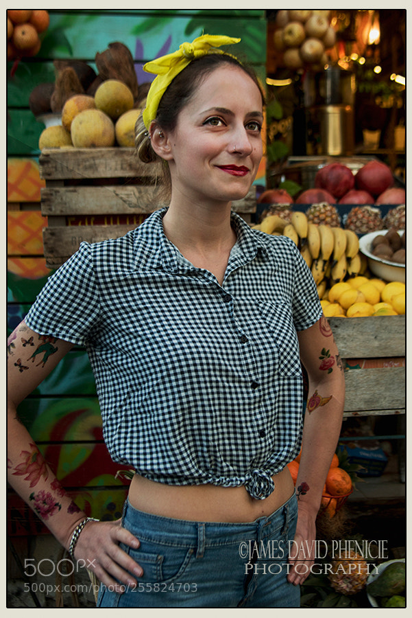 Nikon D500 sample photo. Strutting in market photography