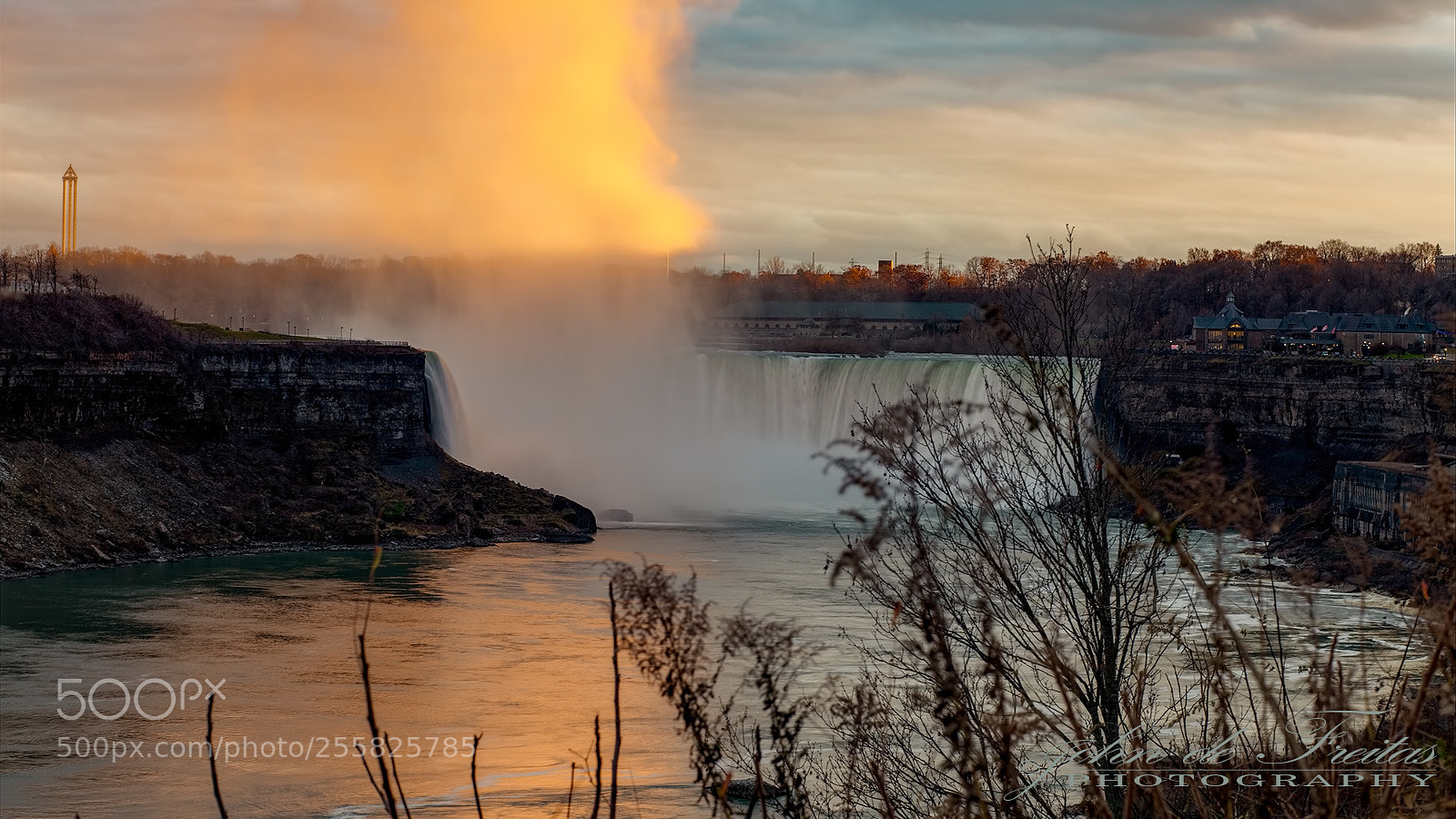 Canon EOS 5D Mark II sample photo. Niagara falls photography