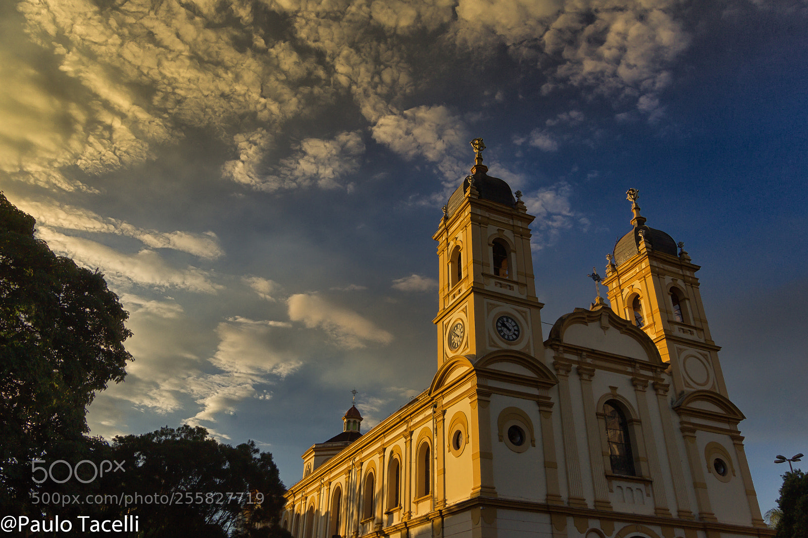Canon EOS 1200D (EOS Rebel T5 / EOS Kiss X70 / EOS Hi) sample photo. Catedral photography