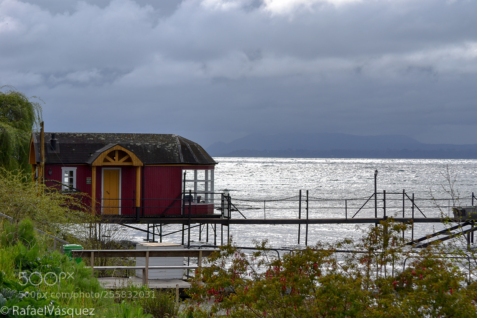 Nikon D3100 sample photo. El muelle photography