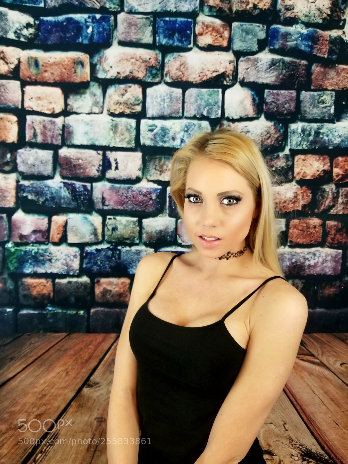 Samsung Galaxy S8+ sample photo. Model_black_tanktop_001.jpg photography