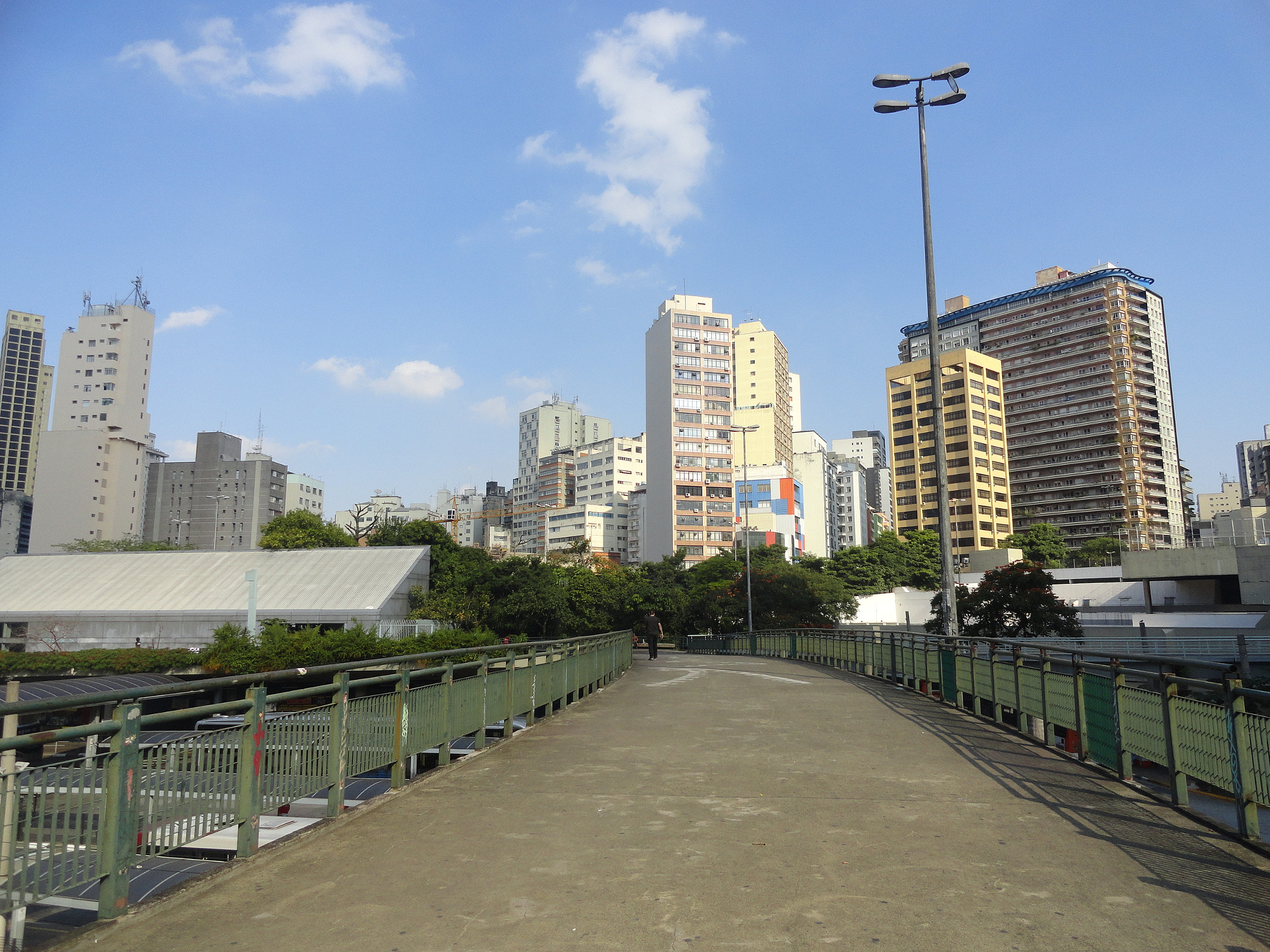 Sony Cyber-shot DSC-H70 sample photo